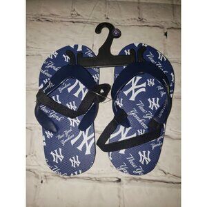 Nwt NEW YORK YANKEES LITTLE KIDS FLIP FLOPS SIZE 7-8